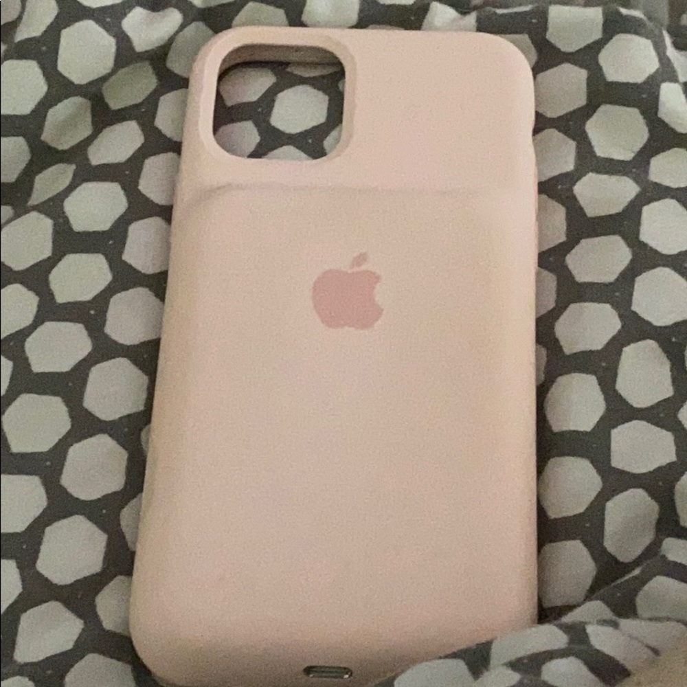 iPhone 11 Pro Apple Charging Case